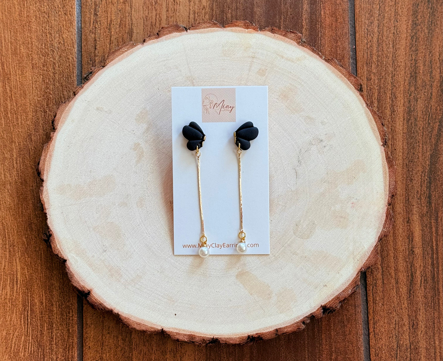 Butterpearl Earrings
