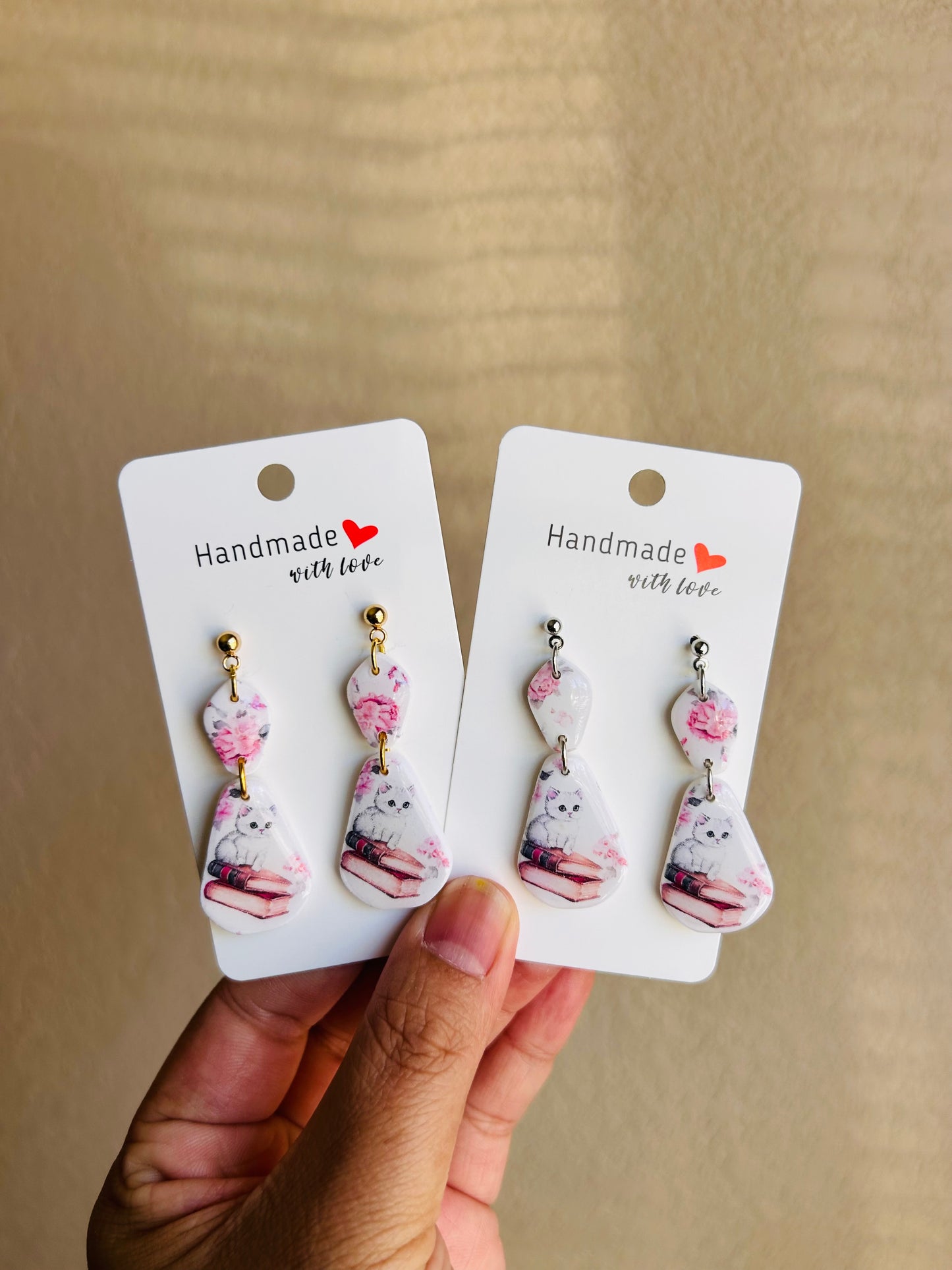 KITTEN DANGLE STUD