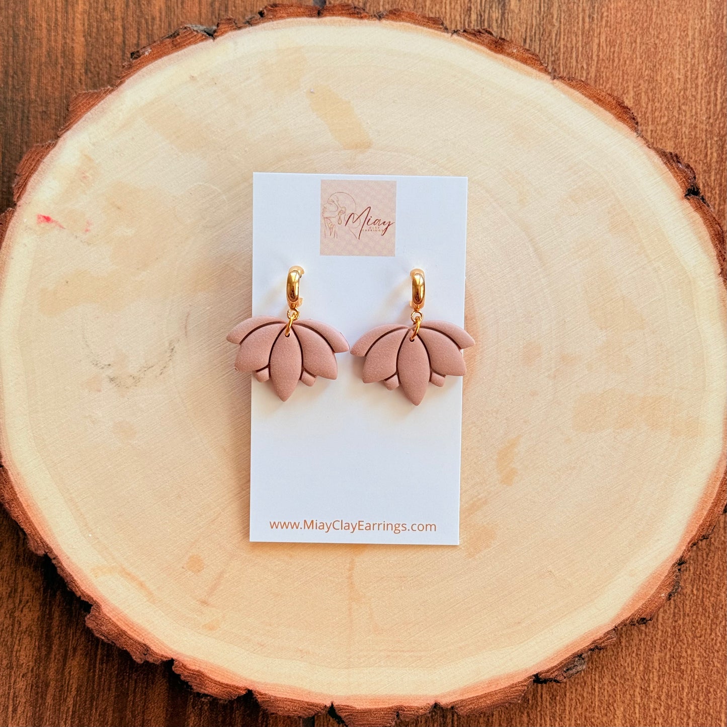 Lilie Earrings (Light Pink)